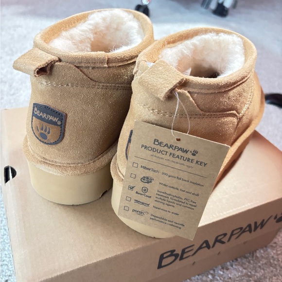 BearPaw Cardboard Shoe Box in Brown - Picture 2 of 5